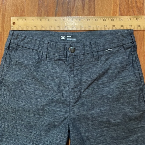 Hurley Mens Size 30 Shorts 10 inch inseam Pockets Gray Black Color Nike Dri-Fit - Picture 2 of 12
